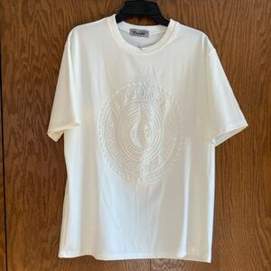 Reverb creamy white T-shirt with raised Aztec design. Size XL.